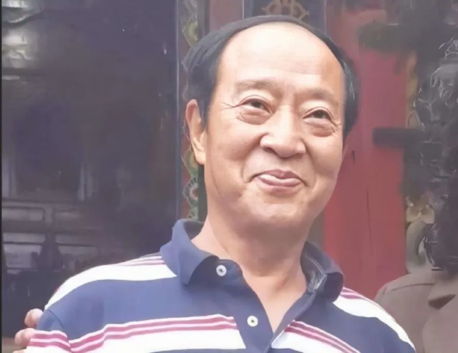 牛群|离开冯巩的牛群：经商屡遭失败，58岁婚姻破裂，今他为何消失了？