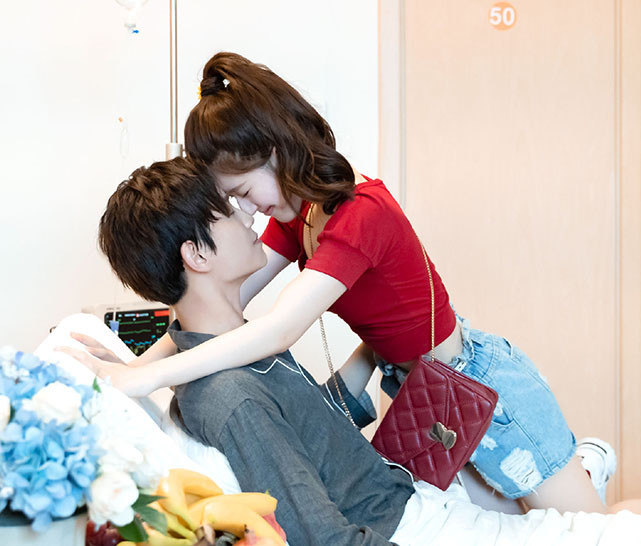 丁禹兮|只被丁禹兮端水笑到？当秦岚讨论表演时，你有注意他的表情吗？