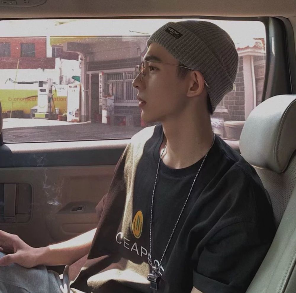 帅帅气气的男生头像