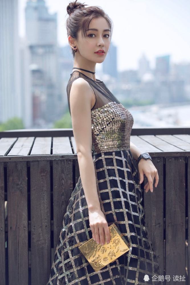 杨颖|拍戏被批得体无完肤，综艺也是渐行渐远，杨颖麻烦多？