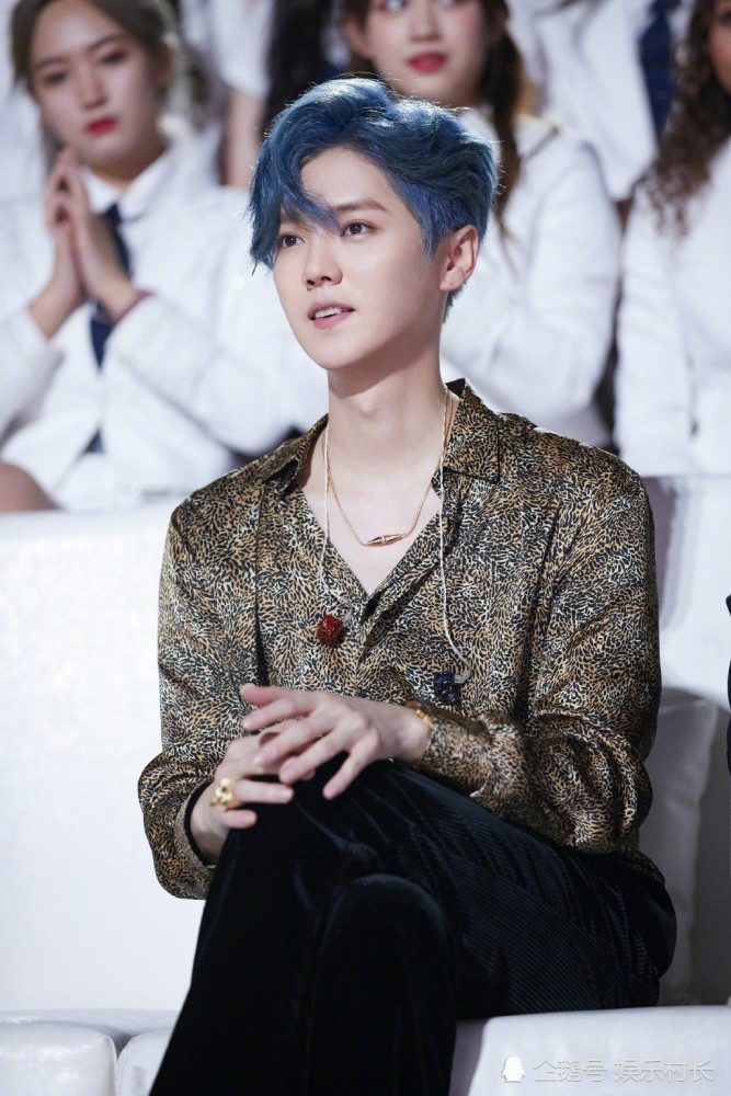 蔡徐坤|众明星祝福高考考生，王俊凯调皮细心，张艺兴写段子，蔡徐坤切换小葵模式