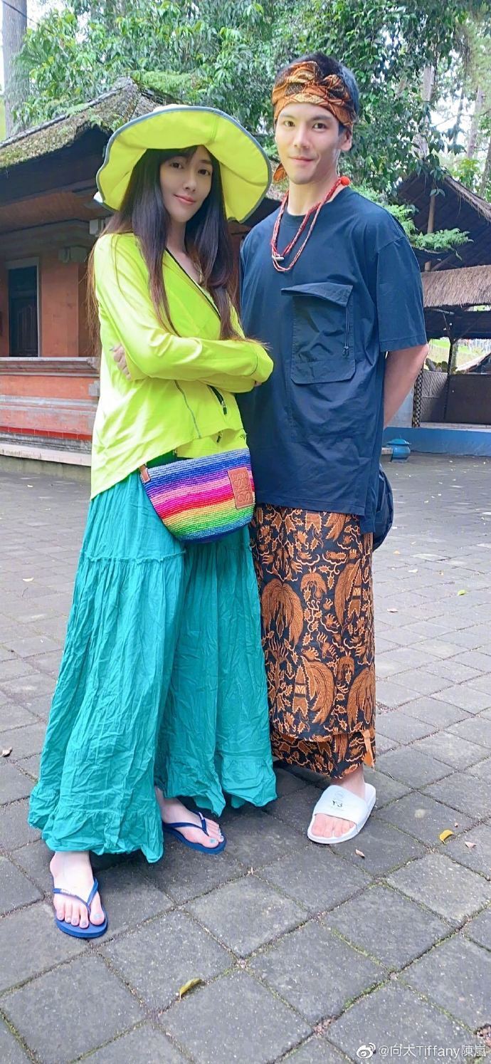 郭碧婷|向太发长文畅谈感情，晒向佐与郭碧婷合影力证俩人感情和睦