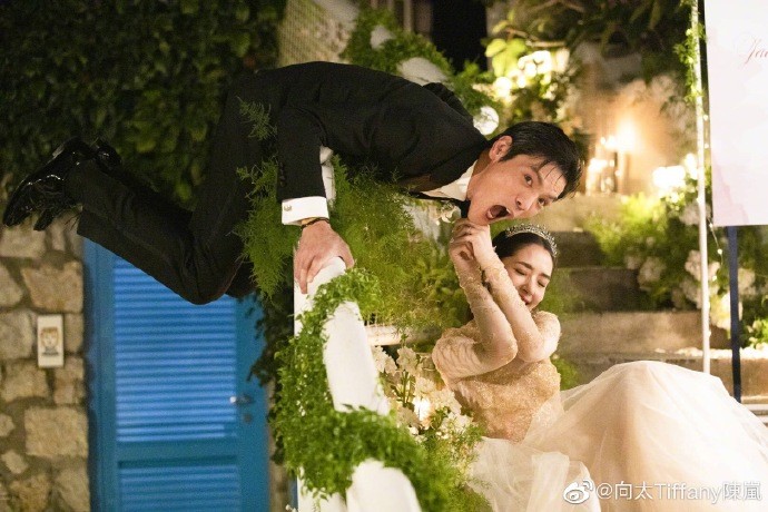 郭碧婷|向太发长文畅谈感情，晒向佐与郭碧婷合影力证俩人感情和睦