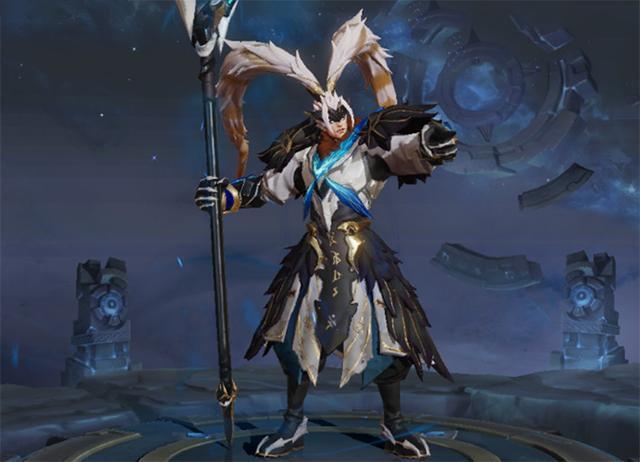 电竞比分网lol｜王者荣耀吕布最适合出哪个攻速装？闪电匕首还是影刃？