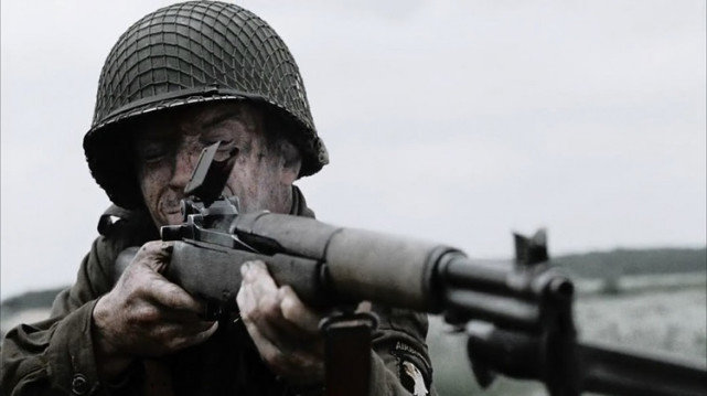 从《兄弟连》角度看美军和德军的武器装备,谁更胜一筹?