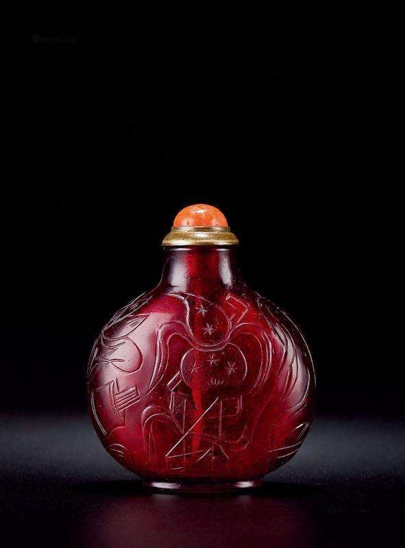 小巧烟壶大有乾坤