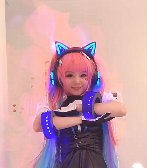 继蔡萝莉后火线妹也有选秀之心在家练习女团舞卡点准确获好评