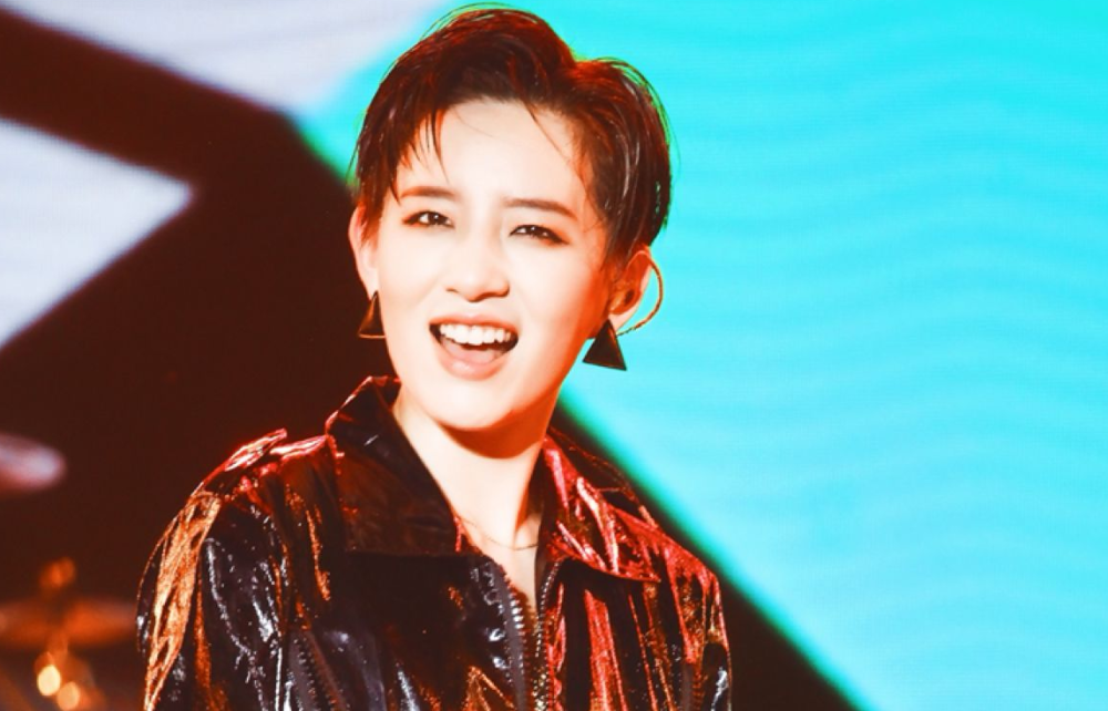 李斯丹妮|拽姐上线！张雨绮教李斯丹妮向公司要机会，网友评论亮了