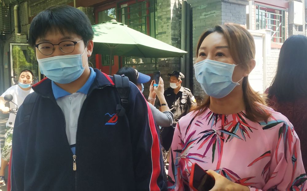 吴正芳|武汉抗疫医护北京二十二中送考，称对孩子“心有愧疚”