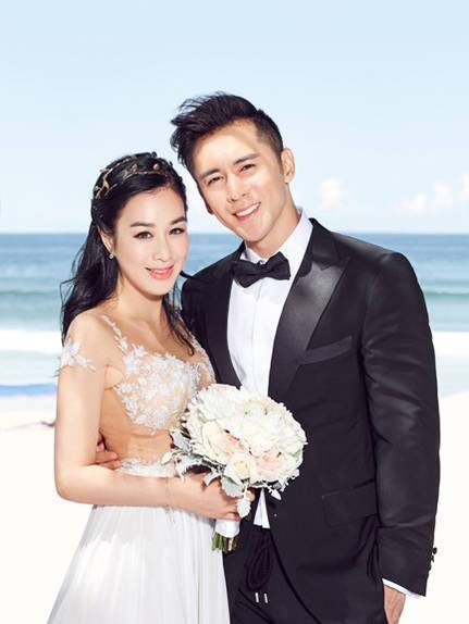 钟丽缇|闺话丨出道30年，经历三段婚姻，50岁的钟丽缇，为什么依然少女？