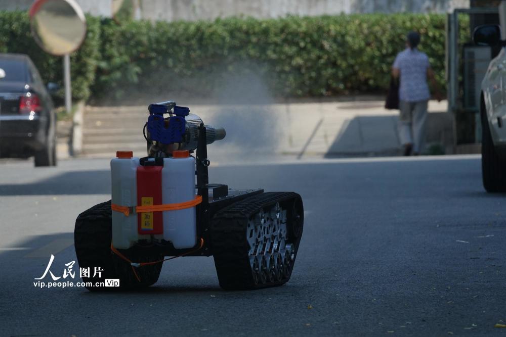 北京|北京防疫消杀机器人亮相