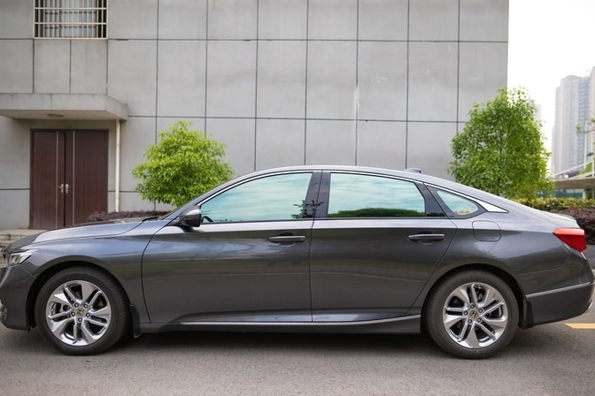 本田雅阁1.5t精英版提车记,好开省油,大家看看这价格不算贵吧?