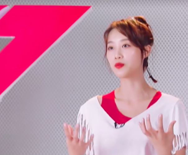 蓝盈莹|蓝盈莹热搜翻车，偷换概念模糊重点：有野心和有心机是两码事