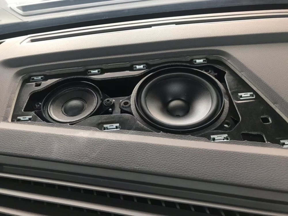 用声音征服你全新途锐升级丹拿dynaudio音响系统