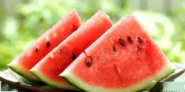 甜蜜素|西瓜太甜是因为注射了“甜蜜素”？看完实验后，傻眼了……