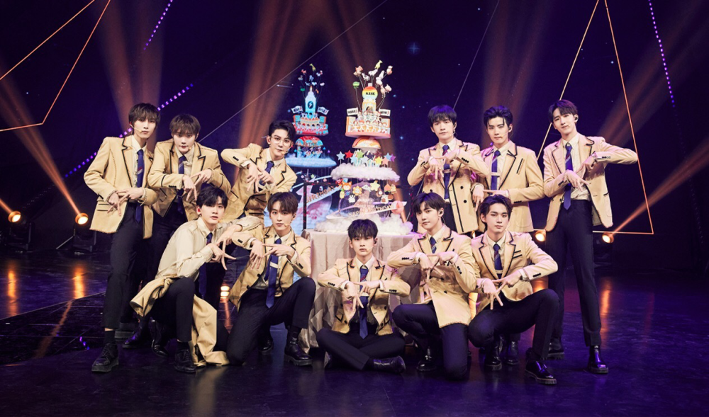 r1se少年巅峰相迎