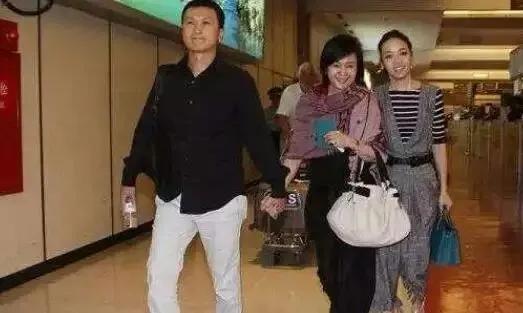 林月云|侯佩岑母亲林月云的上位史