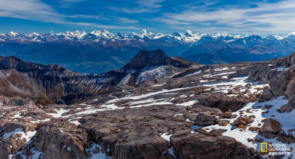 阿尔卑斯山脉|阿尔卑斯山“流血”了？