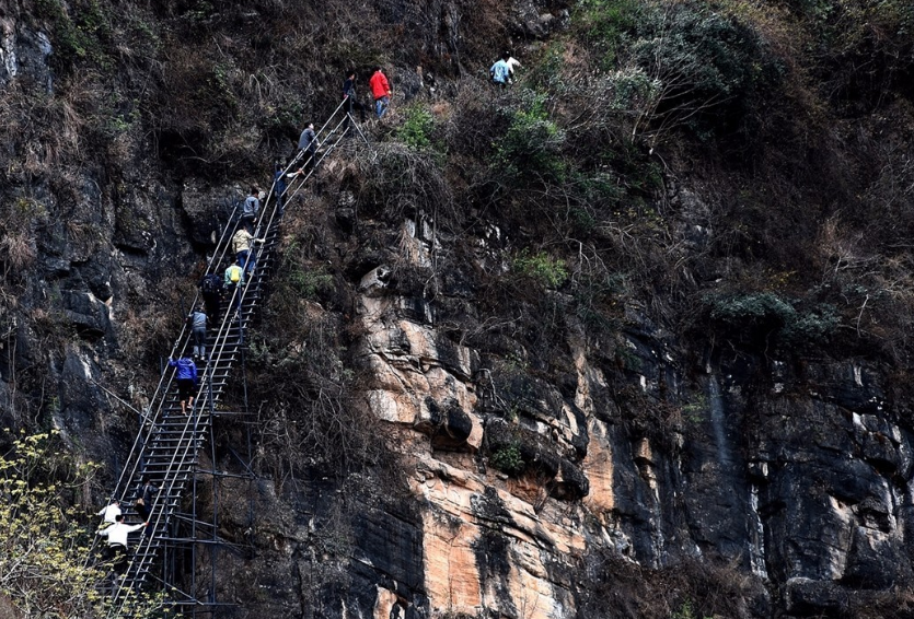 悬崖村已全村搬离大凉山,百户村民搬至县城,却引来不少唏嘘?