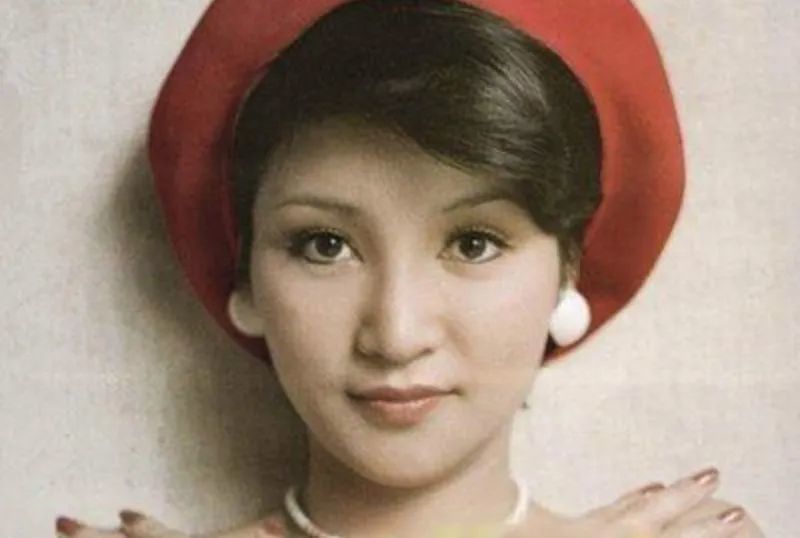 狄波拉|狄波拉有多美？嫁给顶流谢贤，跟赌王有一段情被传诞下私生子？