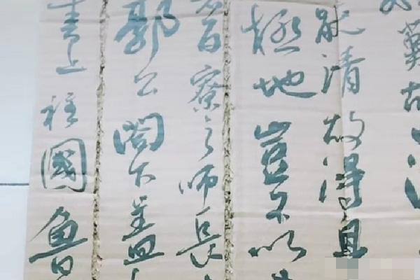 书法|农村小伙在废旧纸箱上练字，写出一手让人羡慕的字迹，用笔精到