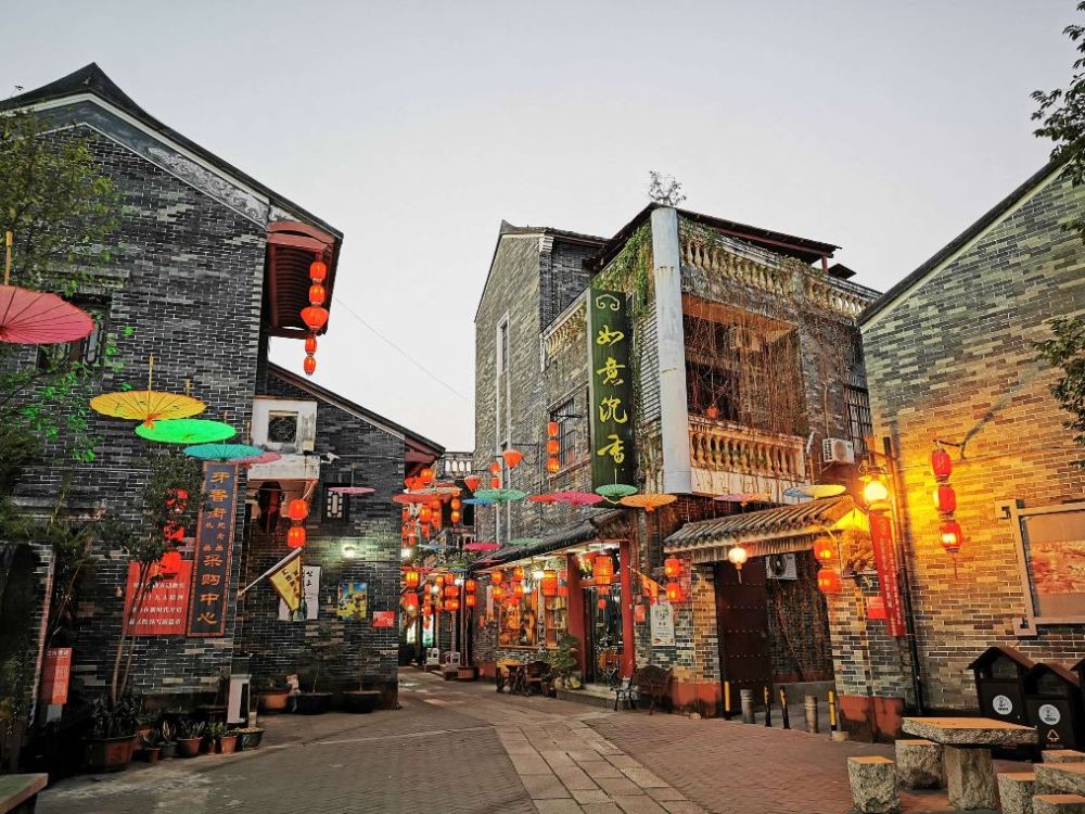 东莞一条古朴老街千年时间难觅旧日繁盛据说香港名字因它而起