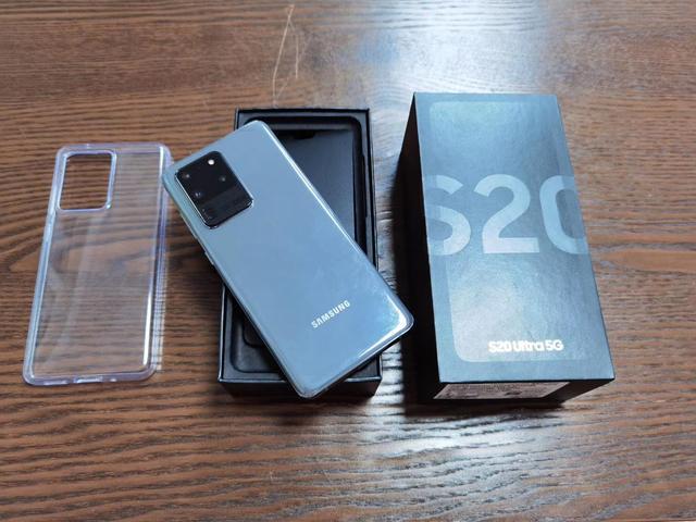拿到新手机千万别得瑟,朋友新买的三星s20u,刚拆封就悲剧了