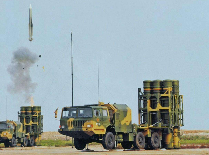 对峙前沿防空导弹猛烈开火,击落9架印军飞机,军方下令不得反击