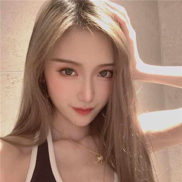 腐团儿晒正脸自拍画面太美不忍直视网友毁容了