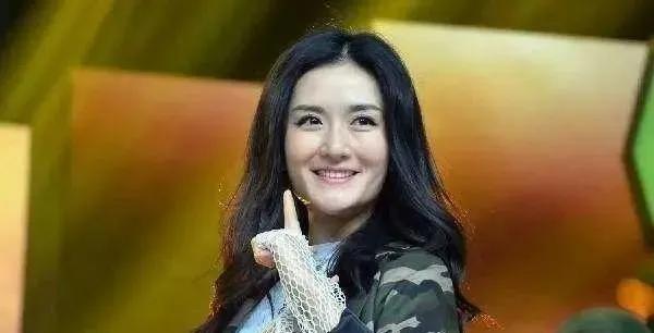 何炅|何炅收入，董卿收入，谢娜收入，李湘收入，这差别也太大了吧！