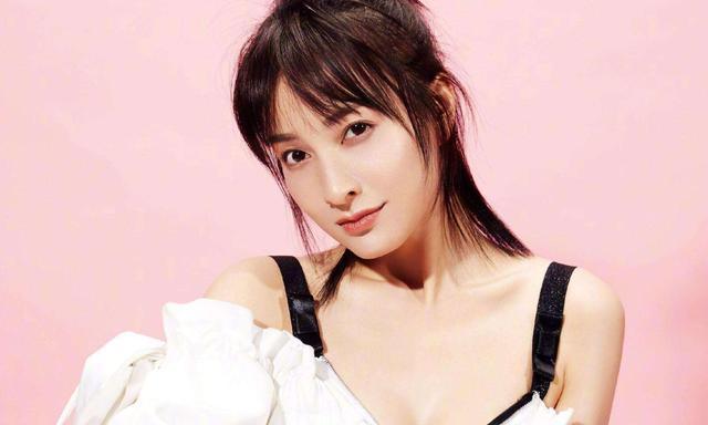 乘风破浪的姐姐|《乘风破浪的姐姐》蓝盈莹和吴昕，谁更该挨骂？