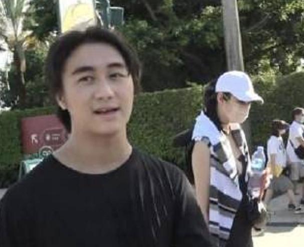 童瑶|吃瓜日报丨男星高考差点丢了身份证？赌王儿子守孝期间约会旧爱？