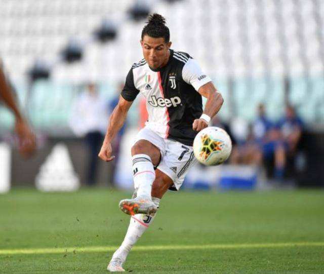 在尤文图斯c罗的任意球能力又进步了