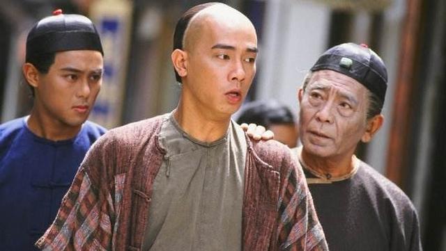 金庸|《笑傲江湖》是哪个朝代，金庸留下4处伏笔，表明是公元1518年