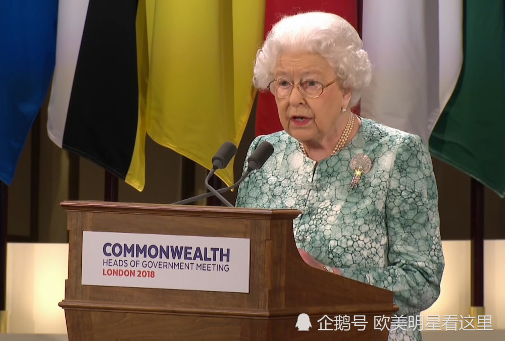 哈里王子|哈里王子背叛祖宗向梅根·马克尔献媚，英女王对哈里更加失望