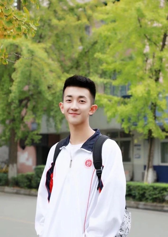 颜值|通过上戏表演初试的20级艺考生们，颜值到底如何？