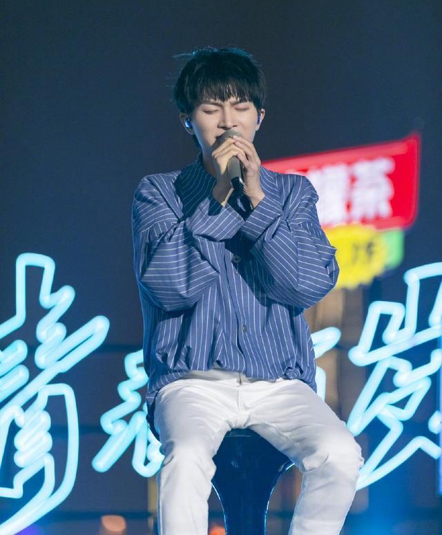 歌手2020|周深参加《歌手2020》后，成为受欢迎歌手，10天内连发4首新歌