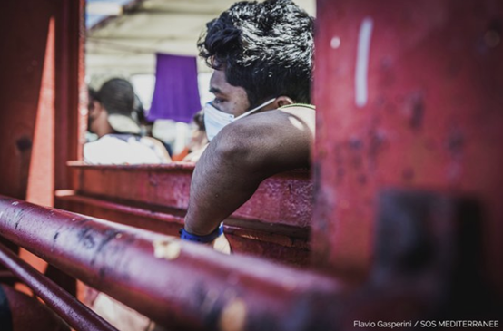 西西里岛|意大利北边威尼斯省42难民确诊，南边西西里30难民出逃，引发恐慌