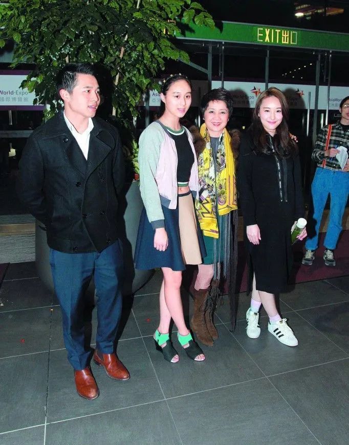 tvb|恭喜！TVB小花与赌王四房长子密会疑似复合，女方曾获四太认可