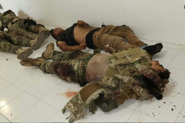 大快人心墨西哥毒贩夜袭军队遭痛击抱头鼠窜只留下遍地尸体