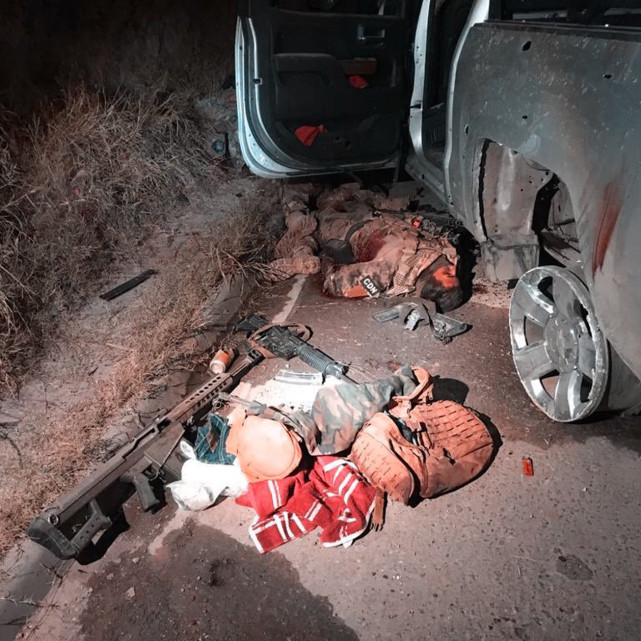 大快人心墨西哥毒贩夜袭军队遭痛击抱头鼠窜只留下遍地尸体
