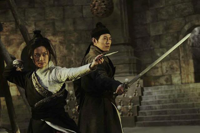 2011年,李连杰,甄子丹对决内地市场,两部武侠片相差3亿多票房_腾讯
