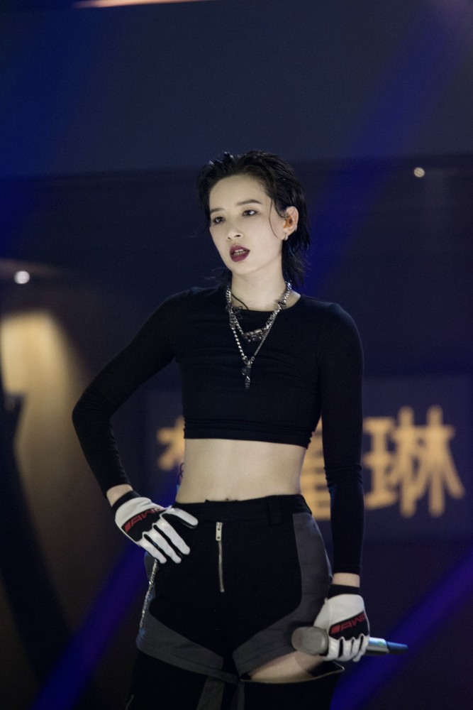 李斯丹妮|参加节目前并不火，但除了万茜，她也成了姐姐中的“香饽饽”