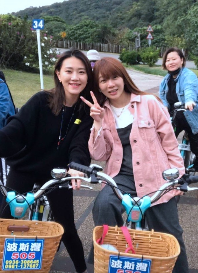 罗志祥|罗志祥首露面长发抢镜，其经纪人小霜低调生下女儿但婚姻状况不明