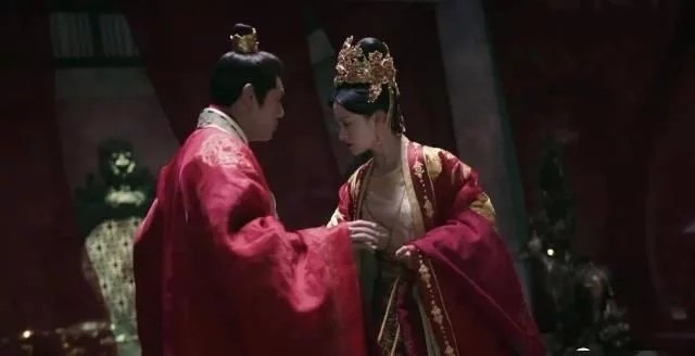 锦绣南歌|男女主拿错剧本的《锦绣南歌》是否被低估了？评分6.2，真那么差？