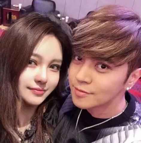 罗志祥|不想复合了？罗志祥全平台取关周扬青，却还一直关注蝴蝶姐姐