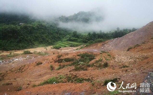 "湖南屋脊"抗灾图 石门县南北镇应对大规模山体滑坡自然灾害见闻