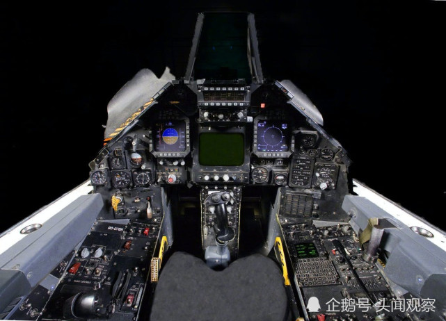 升级版f117隐身战机座舱曝光一平三下布局比老款先进太多