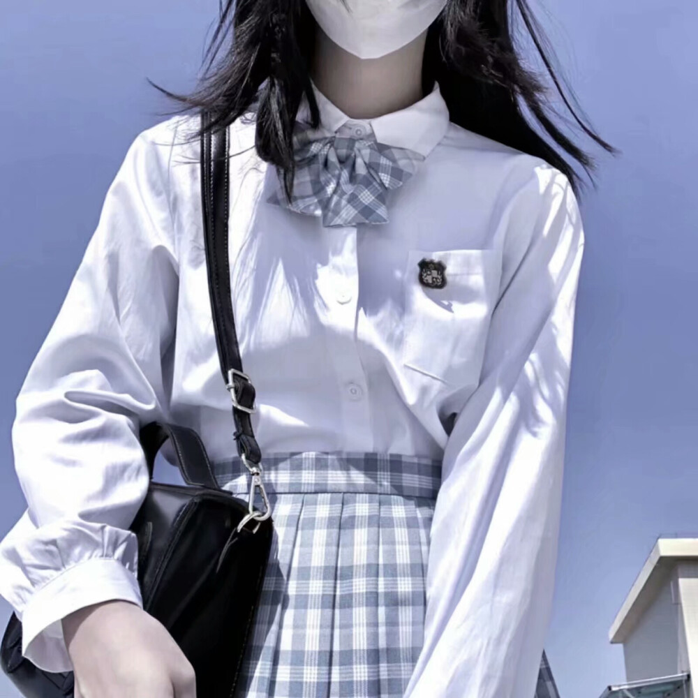 jk不露脸女头可以发朋友圈的仙气句子