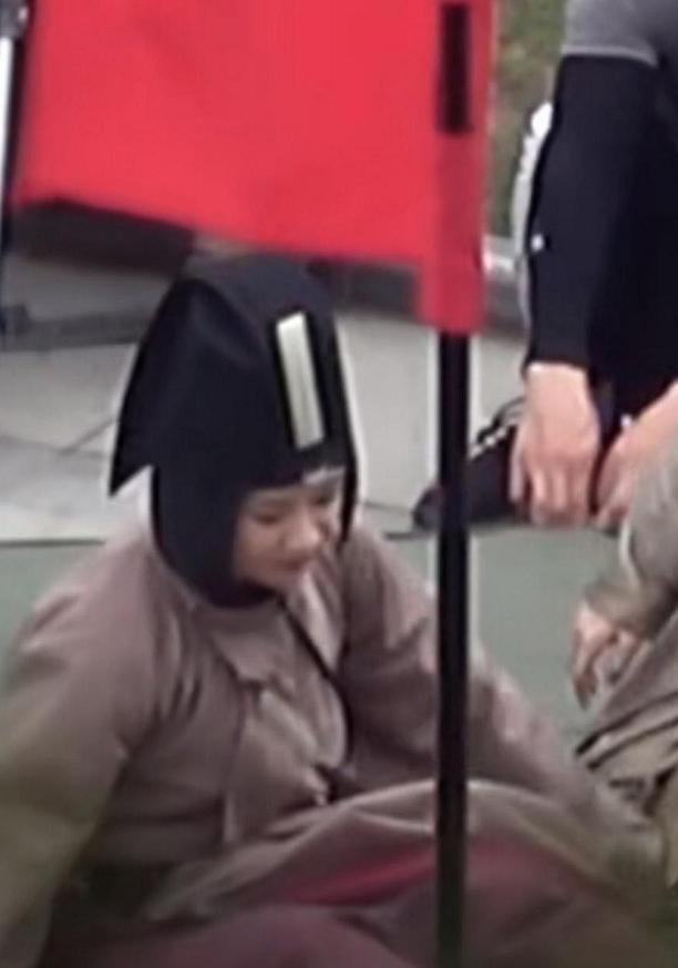 杨紫|青簪行再曝路透！杨紫放飞自我被批不敬业，与肖战另类同框成亮点